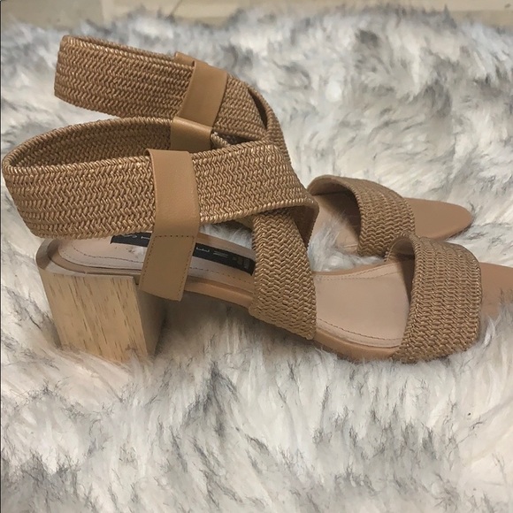 Steven by Steve Madden Nude block heel sandal - Picture 2 of 4